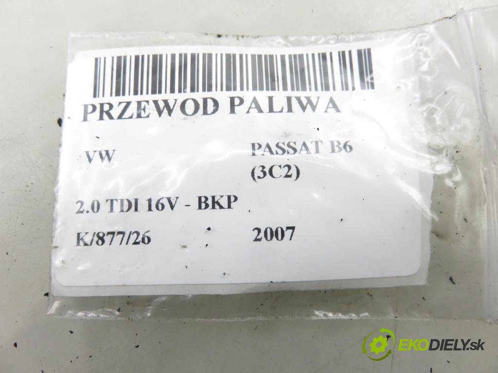 VW PASSAT B6 (3C2) SEDAN 2007 103,00 2.0 TDI 16V - BKP 1968,00 rúrka paliva