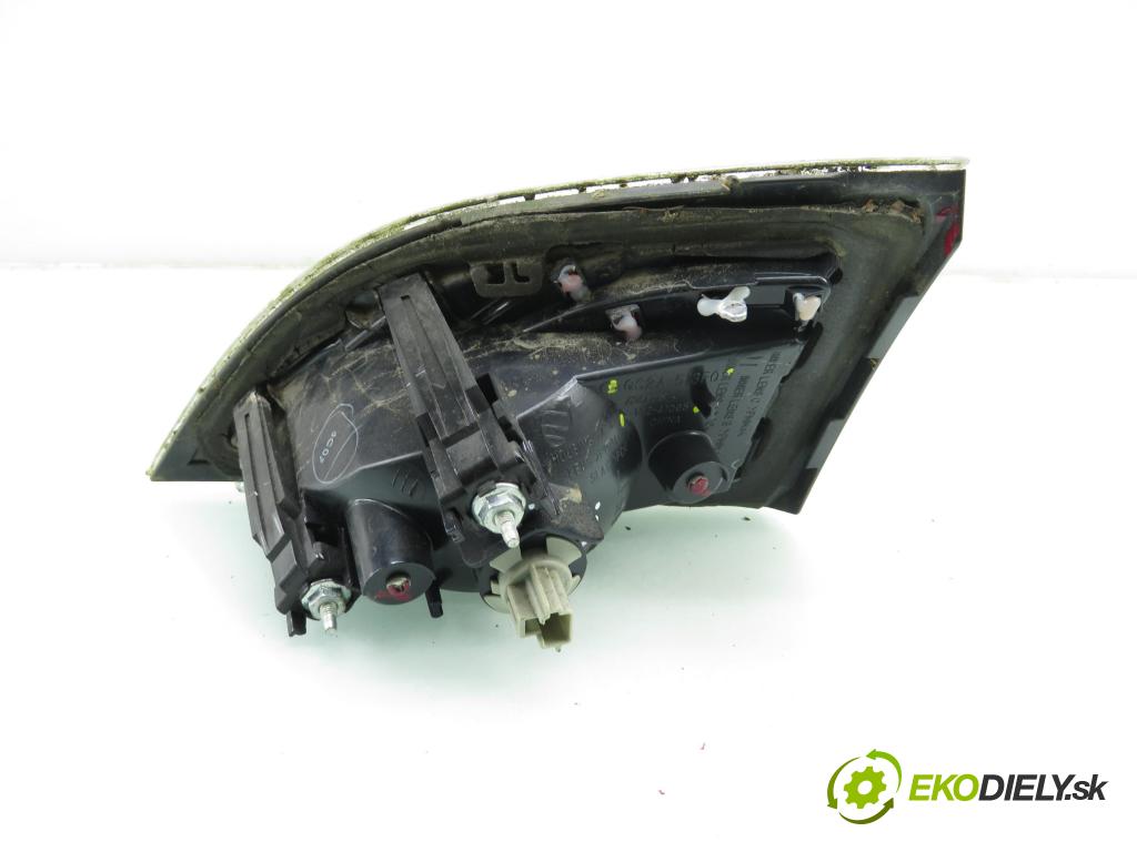 MAZDA 6 Kombi (GH) KOMBI 2009 103,00 2.0 MZR-CD - 140 RF7J 1998,00 Svetlo ľavé zadné kufor GS2A513F0 ; 13241095