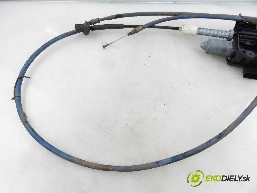 PEUGEOT 5008 (0U_, 0E_) VAN 2010 82,00 1.6 HDi - 9HR (DV6C) 1560,00 BRZDA: ručny elektrický A2C53379976 ; 0204706360 ; 9673081580