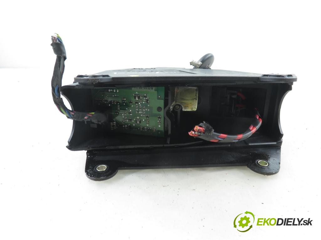 SMART FORTWO Coupe (450) HB 2004 37,00 0.7 (450.330) - M 160.920 698,00 ZVEDÁK: 0007542V003C