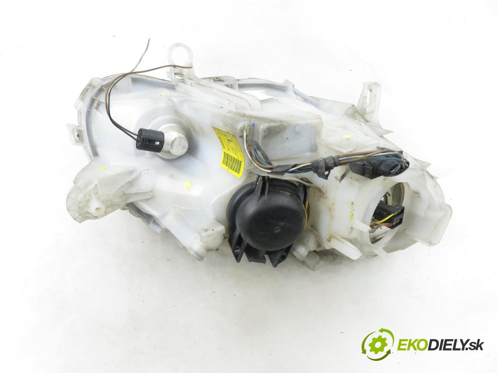SMART FORTWO Coupe (450) HB 2004 37,00 0.7 (450.330) 50 - M 160.920 698,00 světlo LP 0301169201