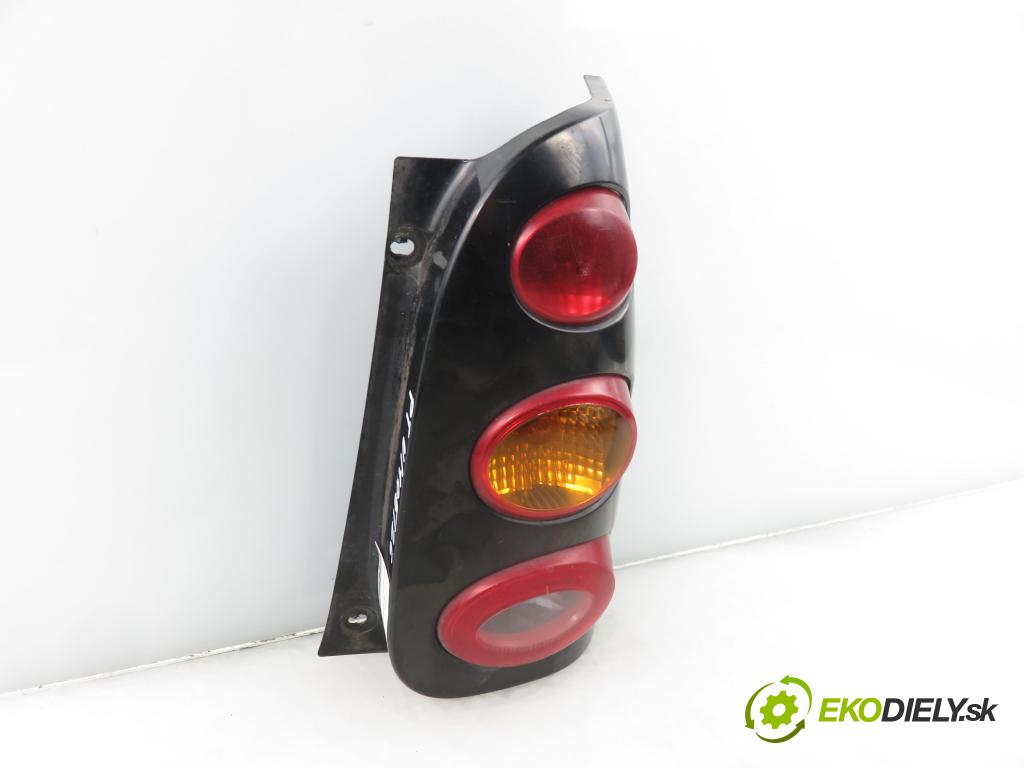 SMART FORTWO Coupe (450) HB 2004 37,00 0.7 (450.330) 50 - M 160.920 698,00 světlo pravé zadní 0011645