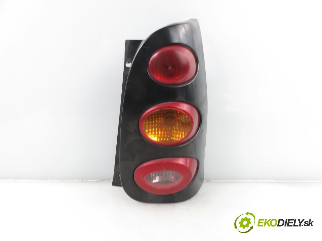 SMART FORTWO Coupe (450) HB 2004 37,00 0.7 (450.330) 50 - M 160.920 698,00 světlo pravé zadní 0011645