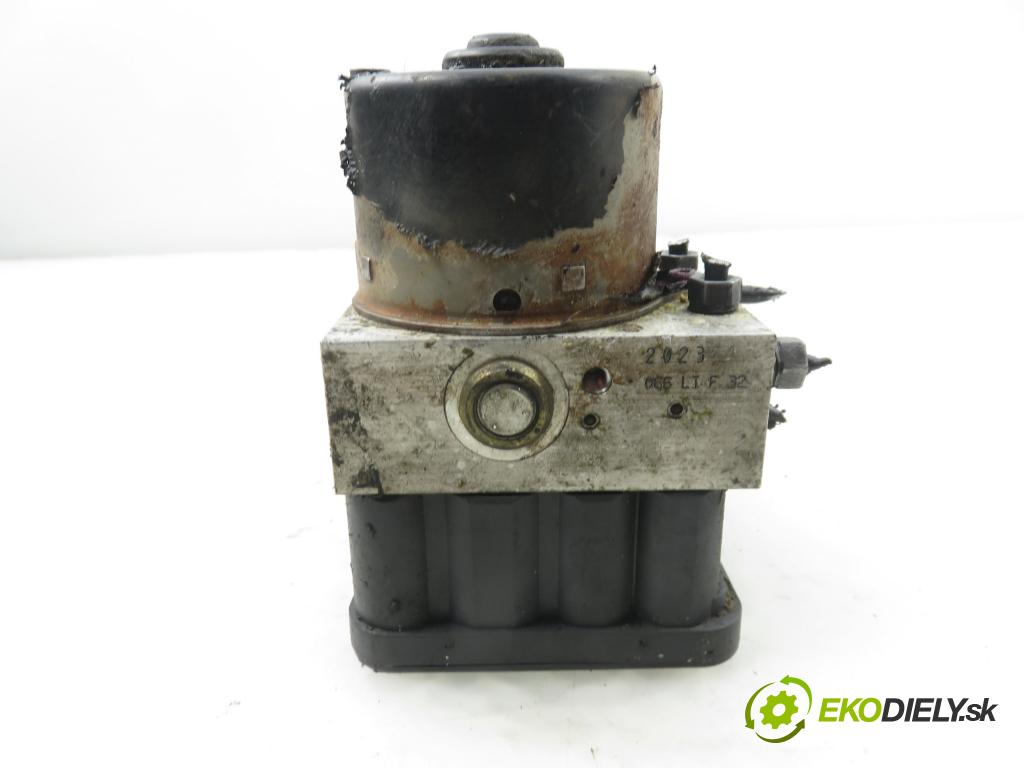 SEAT LEON (1M1) HB 2001 81,00 1.9 TDI - ASV 1896,00 Pumpa ABS 1C0907379E ; 10096003133 (Pumpa ABS)