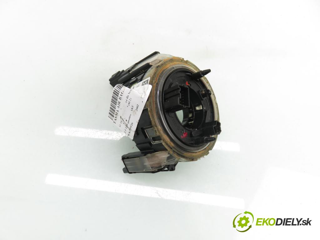 AUDI A4 (8E2, B6) SEDAN 2002 132,00 2.5 TDI quattro - AKE 2496,00 PÁSKA: air BAG 8E0953541D
