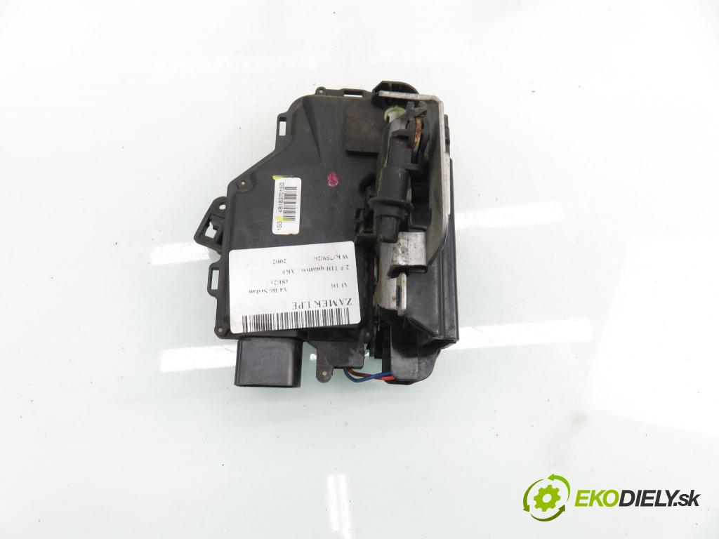 AUDI A4 (8E2, B6) SEDAN 2002 132,00 2.5 TDI V6 180 quattro - AKE 2496,00 zámok 4B1837015G