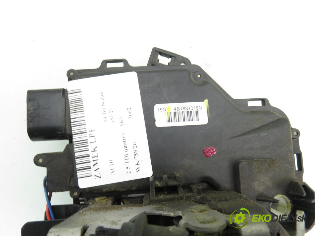 AUDI A4 (8E2, B6) SEDAN 2002 132,00 2.5 TDI V6 180 quattro - AKE 2496,00 zámok 4B1837015G