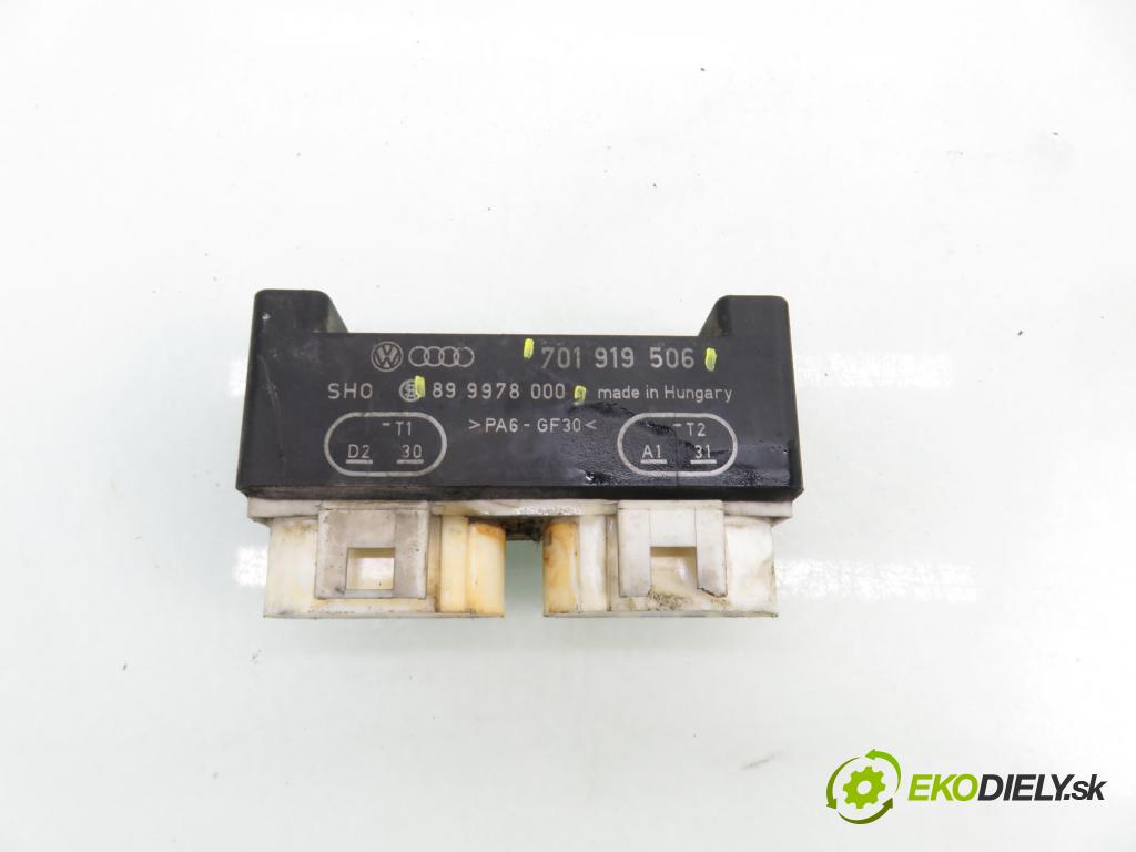 VW TRANSPORTER IV Autobus (70XB, 70XC, 7DB, 7DW, 7DK) BUS 1996 50,00 1.9 TD - ABL 1896,00 Riadiaca jednotka 701919506 ; 899978000