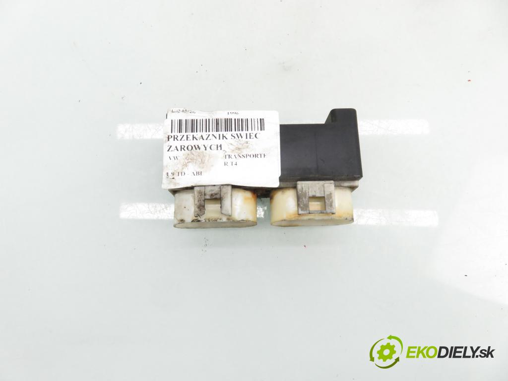 VW TRANSPORTER IV Autobus (70XB, 70XC, 7DB, 7DW, 7DK) BUS 1996 50,00 1.9 TD - ABL 1896,00 Riadiaca jednotka 701919506 ; 899978000