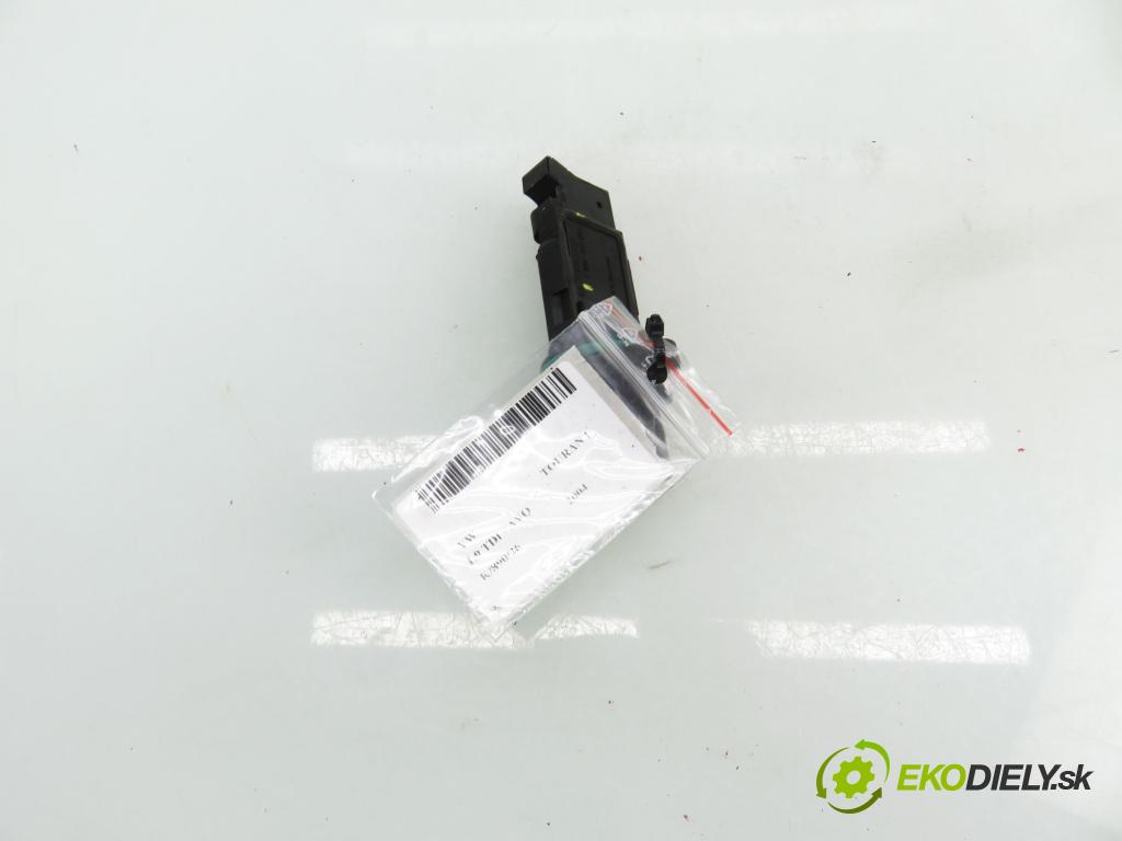 VW TOURAN (1T1, 1T2) MINIVAN 2004 74,00 1.9 TDI PD 100 - AVQ 1896,00 váha vzduchu vzduchu F00C2G2055
