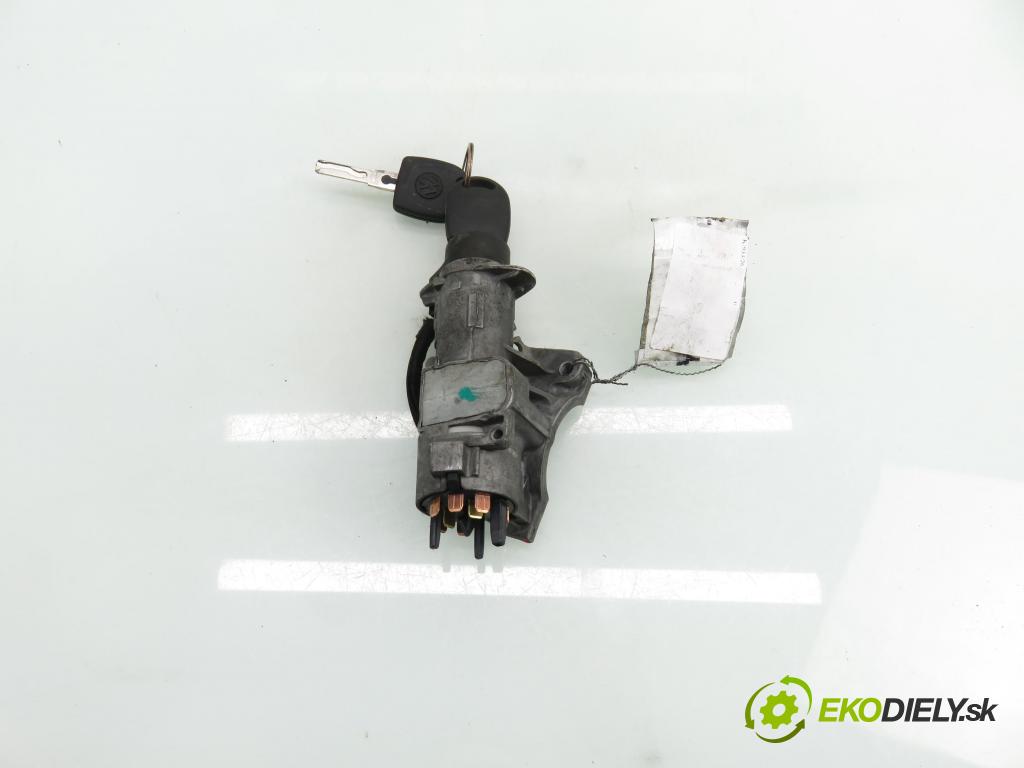 VW NEW BEETLE (9C1, 1C1) HB 2002 55,00 1.4 - BCA 1390,00 spinačka 4B0905851C (Spínacia skrinka)