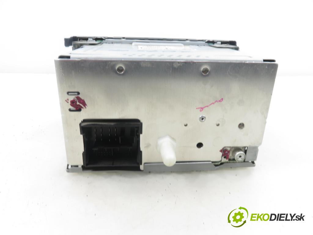 FORD KUGA I SUV 2009 147,00 2.5 4x4 - HYDB 2522,00 RADIO CD 8V4T18C815AC
