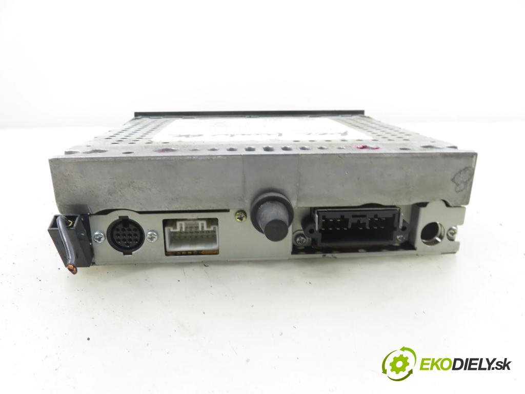 MITSUBISHI PAJERO PININ (H6_W, H7_W) TERENOWY 2005 84,00 1.8 (H76W, H66W) - 4G93 (SOHC 16V) 1834,00 RADIO CD MZ312720