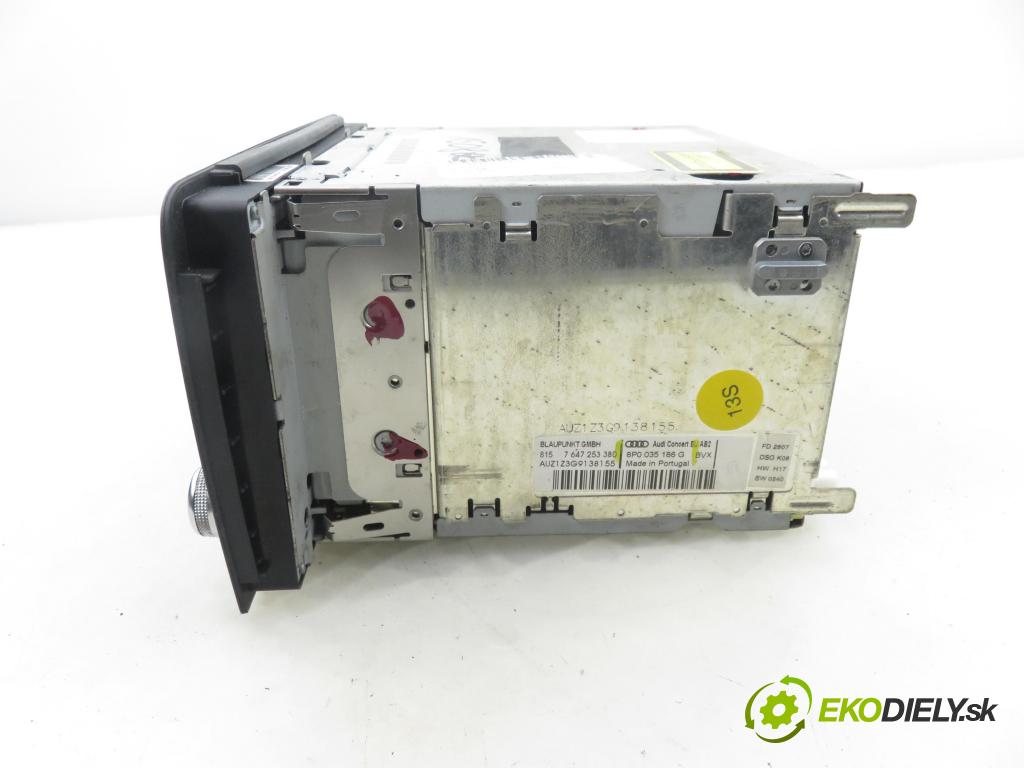 AUDI A3 (8P1) HB 2003 77,00 1.9 TDI - BKC 1896,00 RADIO CD 8P0035186G