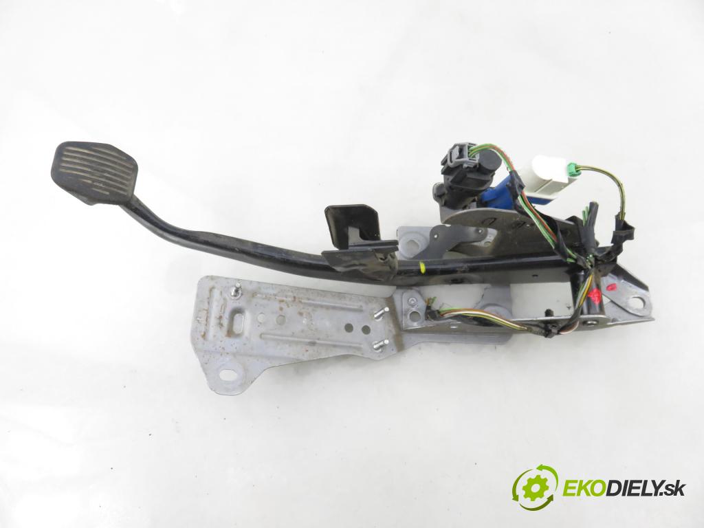 FORD KUGA I SUV 2009 147,00 2.5 4x4 - HYDB 2522,00 PEDAL brzdy 3M512467AR
