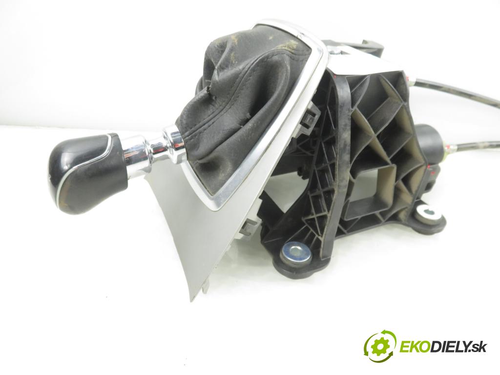 FORD KUGA I SUV 2009 147,00 2.5 4x4 - HYDB 2522,00 ZVEDÁK: 9V4R7C453UD