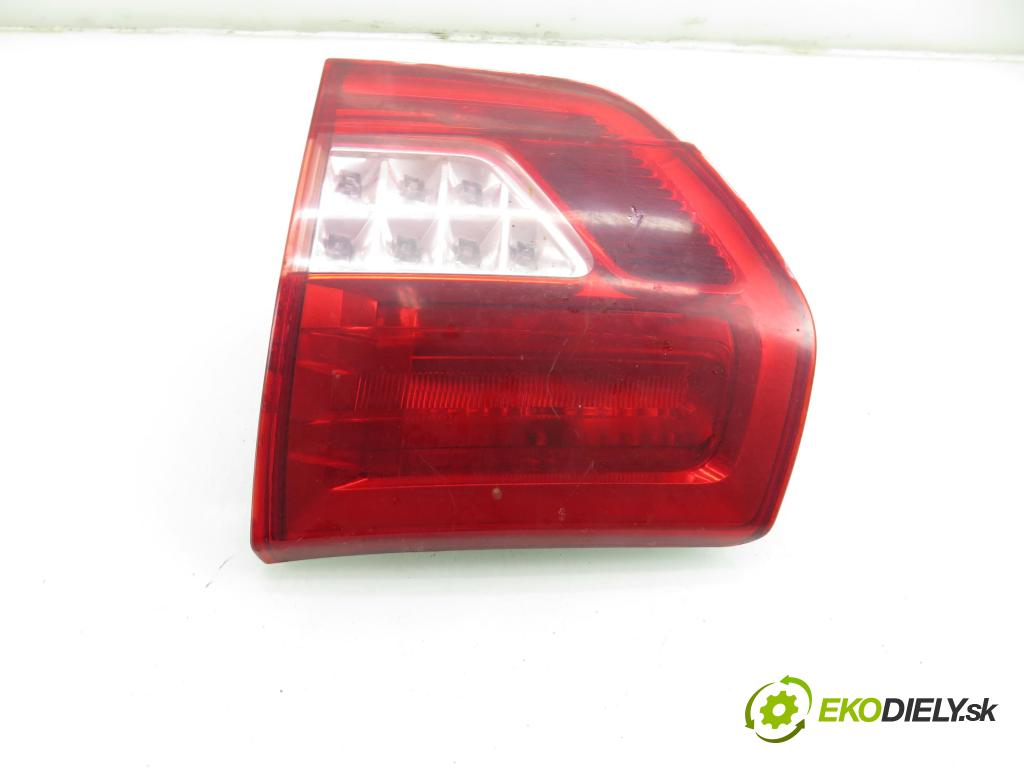 CITROEN C5 III Break (RW_) KOMBI 2009 80,00 1.6 HDi 16V 110 - 9HZ 1560,00 světlo pravé zadní kufr