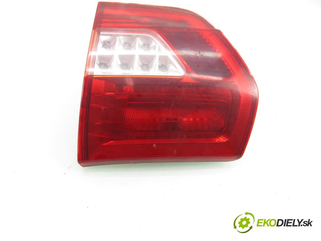 CITROEN C5 III Break (RW_) KOMBI 2009 80,00 1.6 HDi 16V 110 - 9HZ 1560,00 světlo pravé zadní kufr