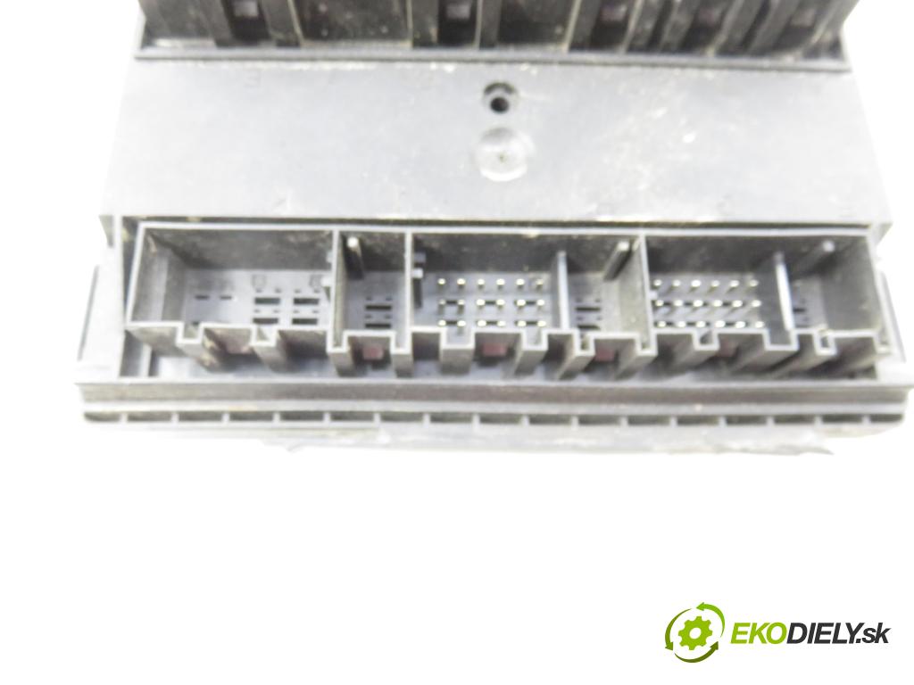 VW TRANSPORTER V Autobus (7HB, 7HJ, 7EB, 7EJ, 7EF, 7EG, 7HF, 7E BUS 2003 77,00 1.9 TDI - AXB 1896,00 MODUL komfortu 7H0937049E