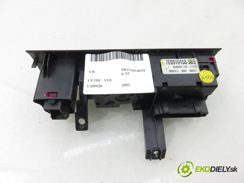 VW TRANSPORTER V Autobus (7HB, 7HJ, 7EB, 7EJ, 7EF, 7EG, 7HF, 7E BUS 2003 77,00 1.9 TDI - AXB 1896,00 Panel kúrenia 7E0919158