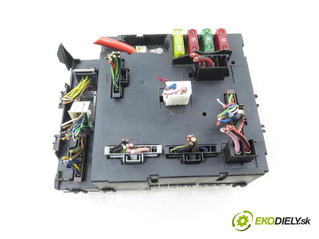 SMART FORTWO Coupe (450) HB 2004 37,00 0.7 (450.330) - M 160.920 698,00 MODUL BSI 0011868V011 ; 5WK45090