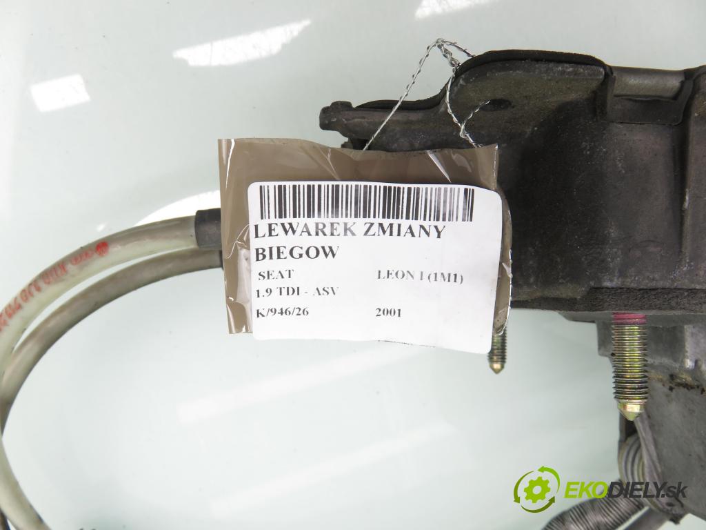 SEAT LEON (1M1) HB 2001 81,00 1.9 TDI - ASV 1896,00 ZVEDÁK: