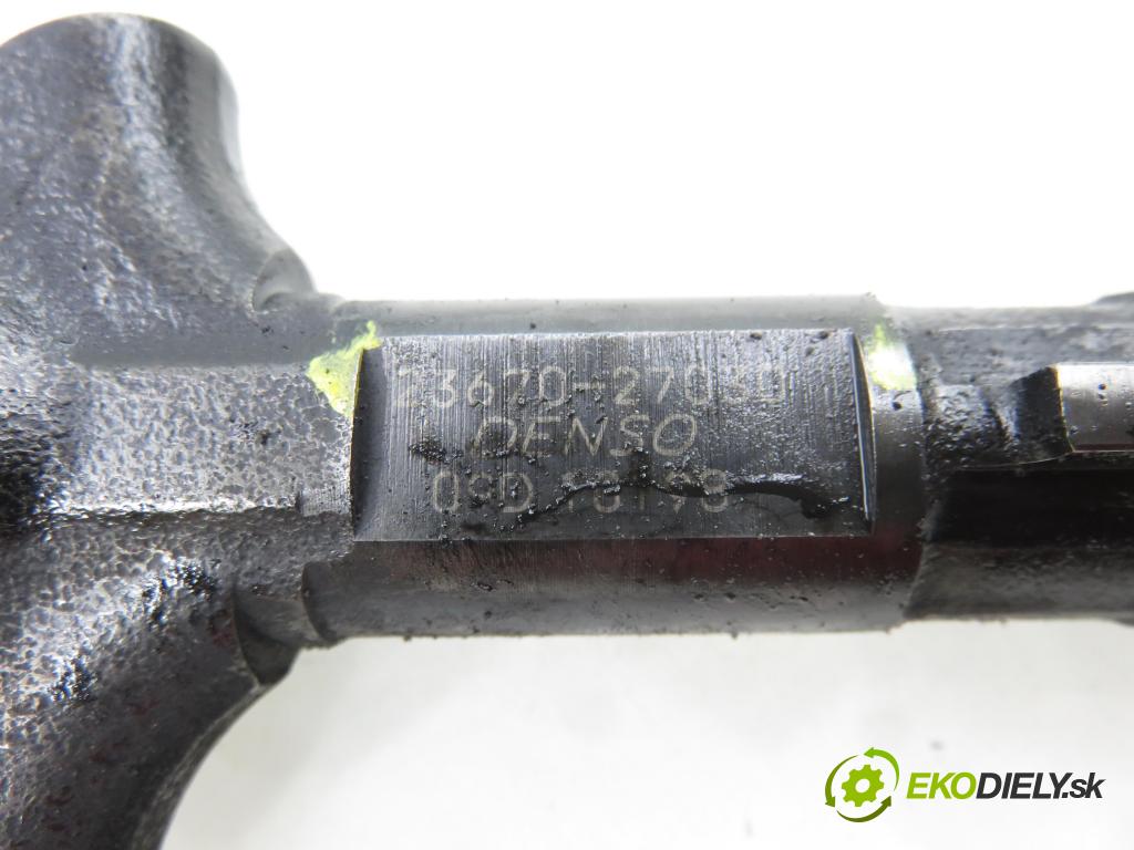 TOYOTA RAV 4 II (_A2_) SUV 2003 85,00 2.0 D-4D 4WD (CLA20_, CLA21_) - 1CD-FTV 1995,00 vstrekovač 2367027030 (Vstrekovač paliva)