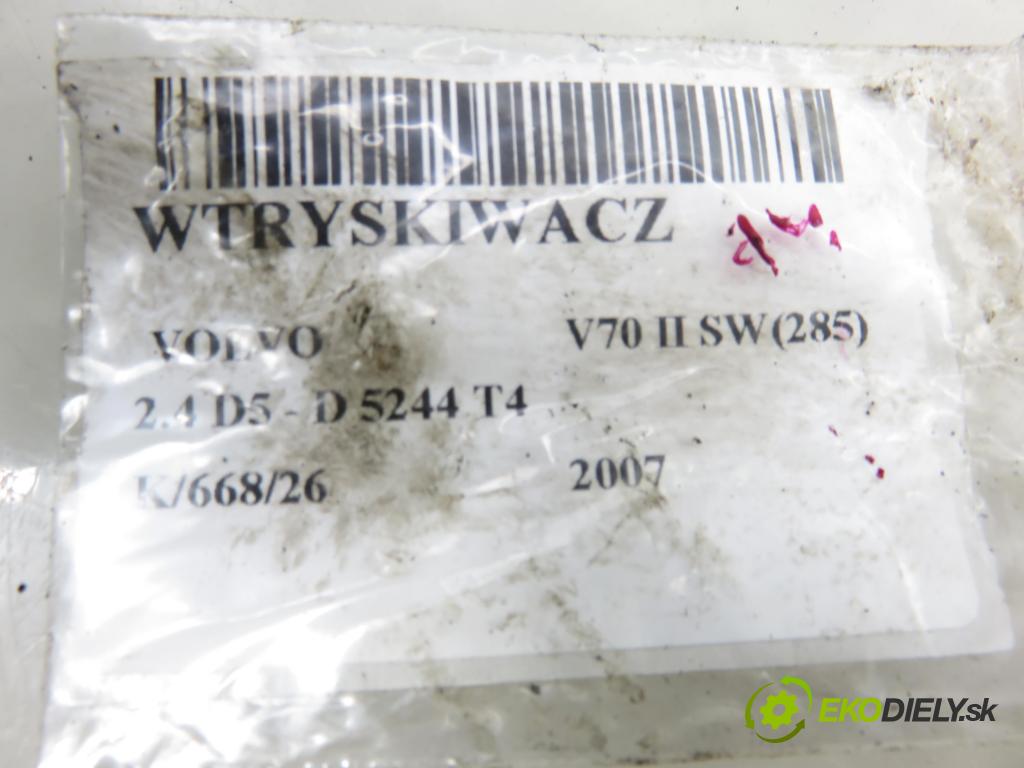 VOLVO V70 II SW (285) KOMBI 2007 136,00 2.4 D5 - D 5244 T4 2400,00 vstrekovač 0445110251 ; 30750283 (Vstrekovač paliva)