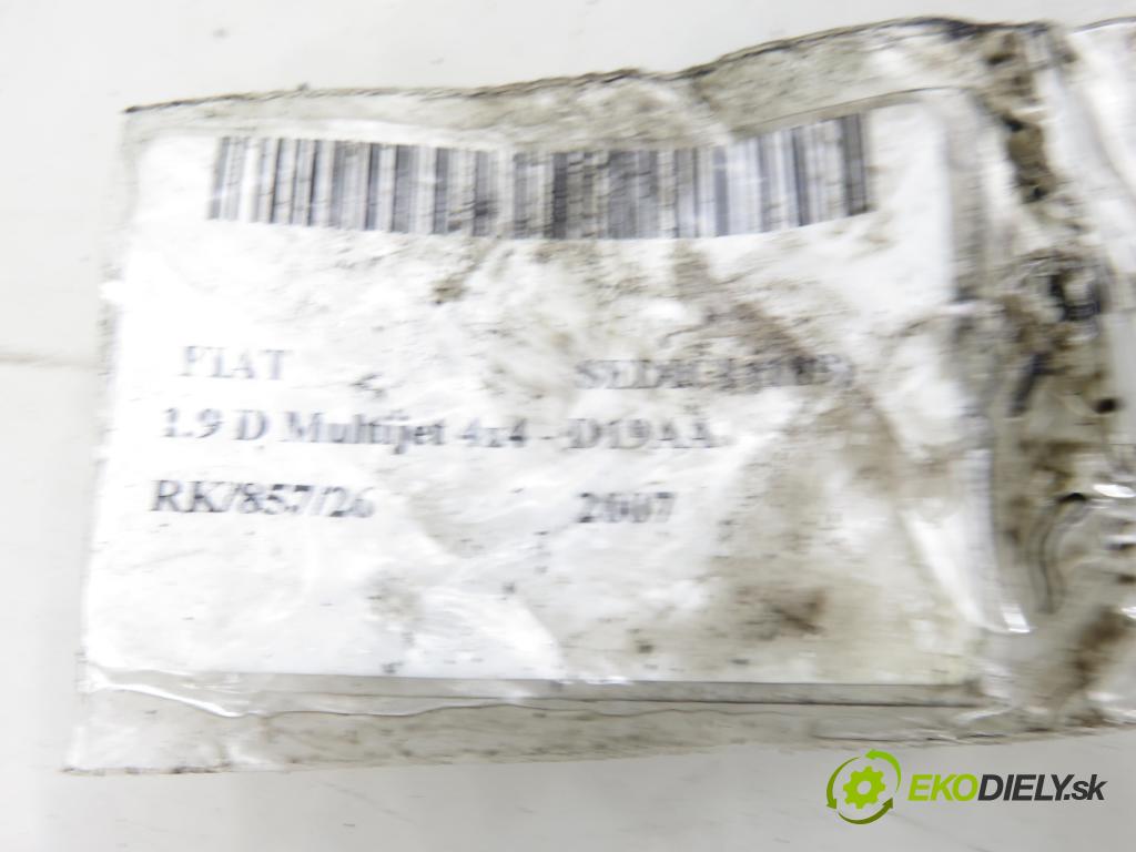 FIAT SEDICI (189_) CROSSOVER 2007 88,00 1.9 D Multijet 4x4 - D19AA 1910,00 vstrekovač 0445110276 (Vstrekovač paliva)