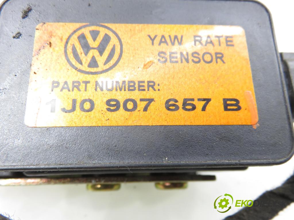 AUDI A3 (8L1) HB 2001 96,00 1.9 TDI - ASZ 1896,00 Snímač ESP 10098004632 ; 1J1907637B ; 1J0907657B