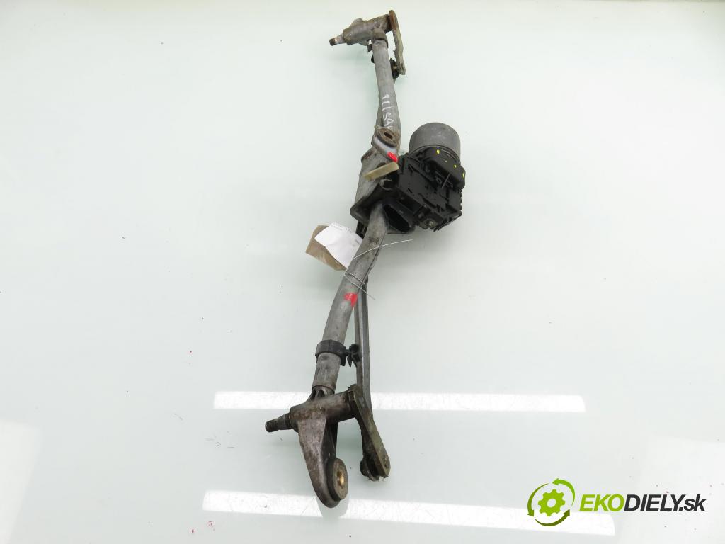 AUDI A4 (8E2, B6) SEDAN 2001 96,00 1.9 TDI PD 130 - AWX 1896,00 Motorček stieračov 8E1955119 ; 0390241509
