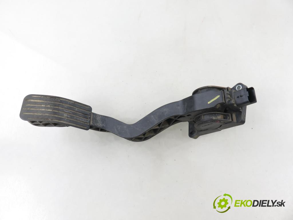 PEUGEOT 307 SW (3H) KOMBI 2003 100,00 2.0 HDi 135 - RHR (DW10BTED4) 1997,00 Potenciometer plynu 0280752251 ; 9646702180 ; F00C3E2427 (Potenciometer plynového pedálu)