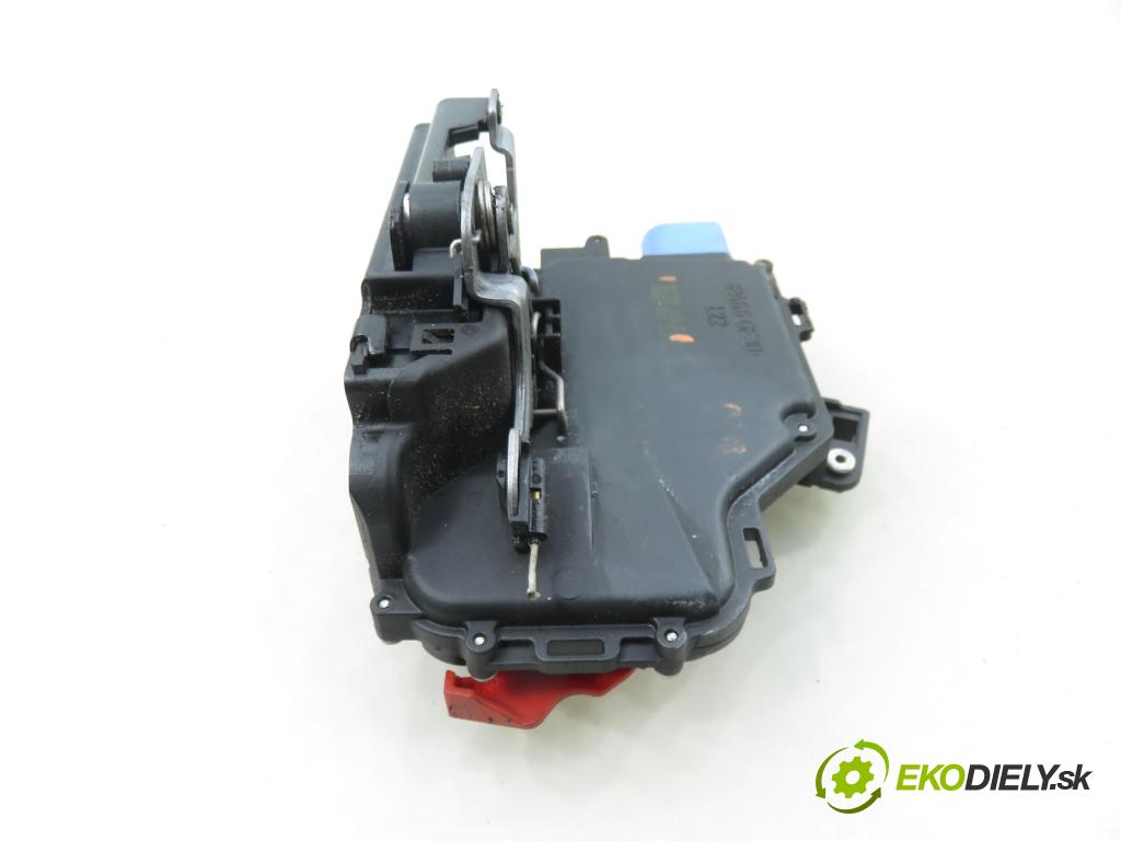 VW GOLF VI Variant (AJ5) KOMBI 2010 77,00 1.6 TDI - CAYC 1598,00 zámok LTE 7L0839015D