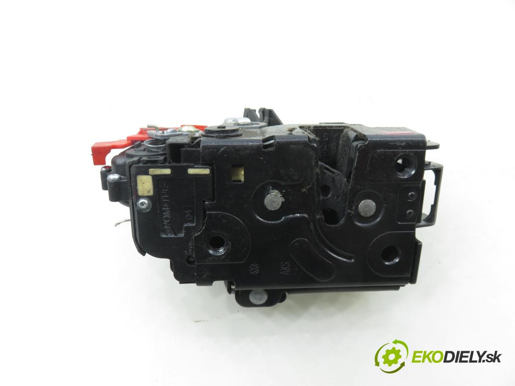 VW GOLF VI Variant (AJ5) KOMBI 2010 77,00 1.6 TDI - CAYC 1598,00 zámok LTE 7L0839015D