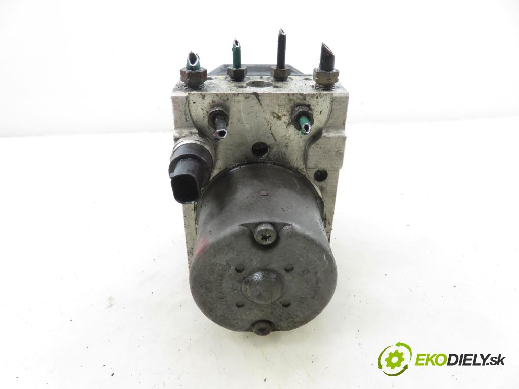 RENAULT SCENIC I (JA0/1_) MINIVAN 2001 79,00 1.6 - K4M 706 1598,00 pumpa ABS 0265950046 ; 0265226107 ; 8200090690 (Pumpa ABS)