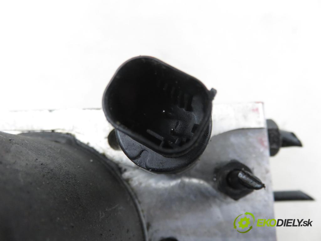 AUDI A4 (8E2, B6) SEDAN 2002 132,00 2.5 TDI quattro - AKE 2496,00 Pumpa ABS 0265950011 ; 0265225048 ; 8E0614517 (Pumpa ABS)