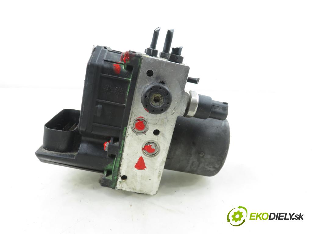 AUDI A4 (8E2, B6) SEDAN 2002 132,00 2.5 TDI quattro - AKE 2496,00 Pumpa ABS 0265950011 ; 0265225048 ; 8E0614517 (Pumpa ABS)