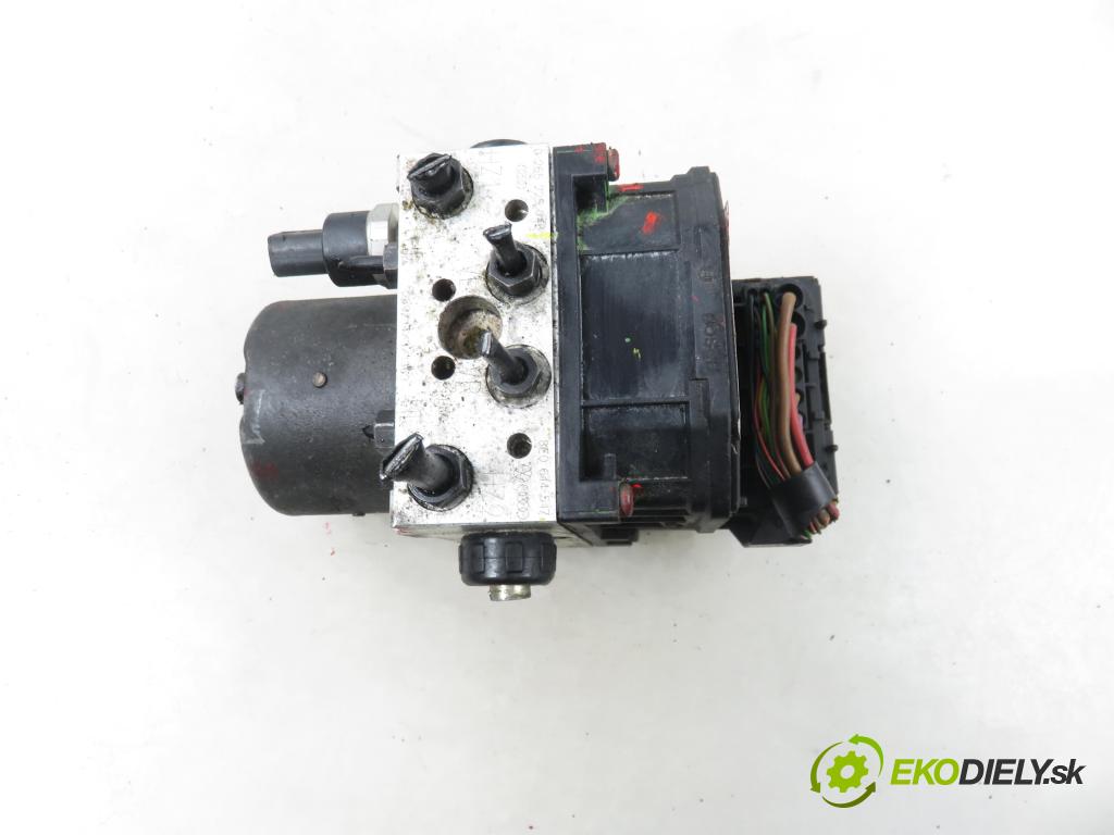 AUDI A4 (8E2, B6) SEDAN 2002 132,00 2.5 TDI quattro - AKE 2496,00 Pumpa ABS 0265950011 ; 0265225048 ; 8E0614517 (Pumpa ABS)