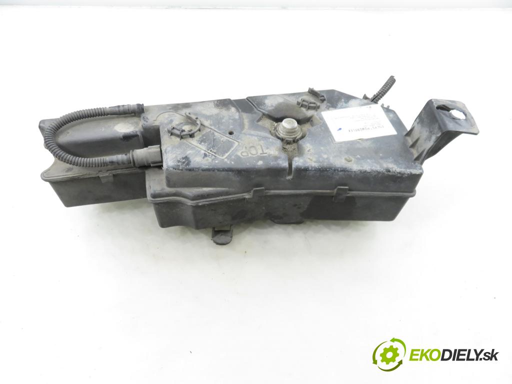 PEUGEOT 5008 (0U_, 0E_) VAN 2010 82,00 1.6 HDi - 9HR (DV6C) 1560,00 nádržka TEKUTINA: FAP 9672052180