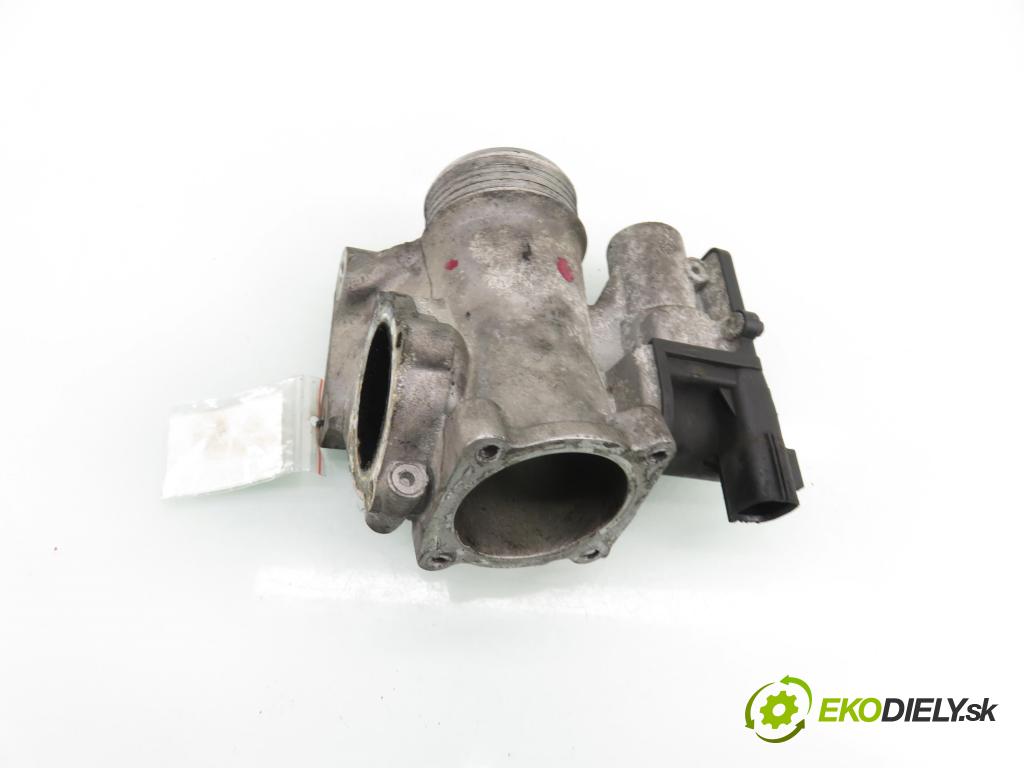 VOLVO V70 II SW (285) KOMBI 2007 136,00 2.4 D5 - D 5244 T4 2400,00 VENTIL: EGR 700555060