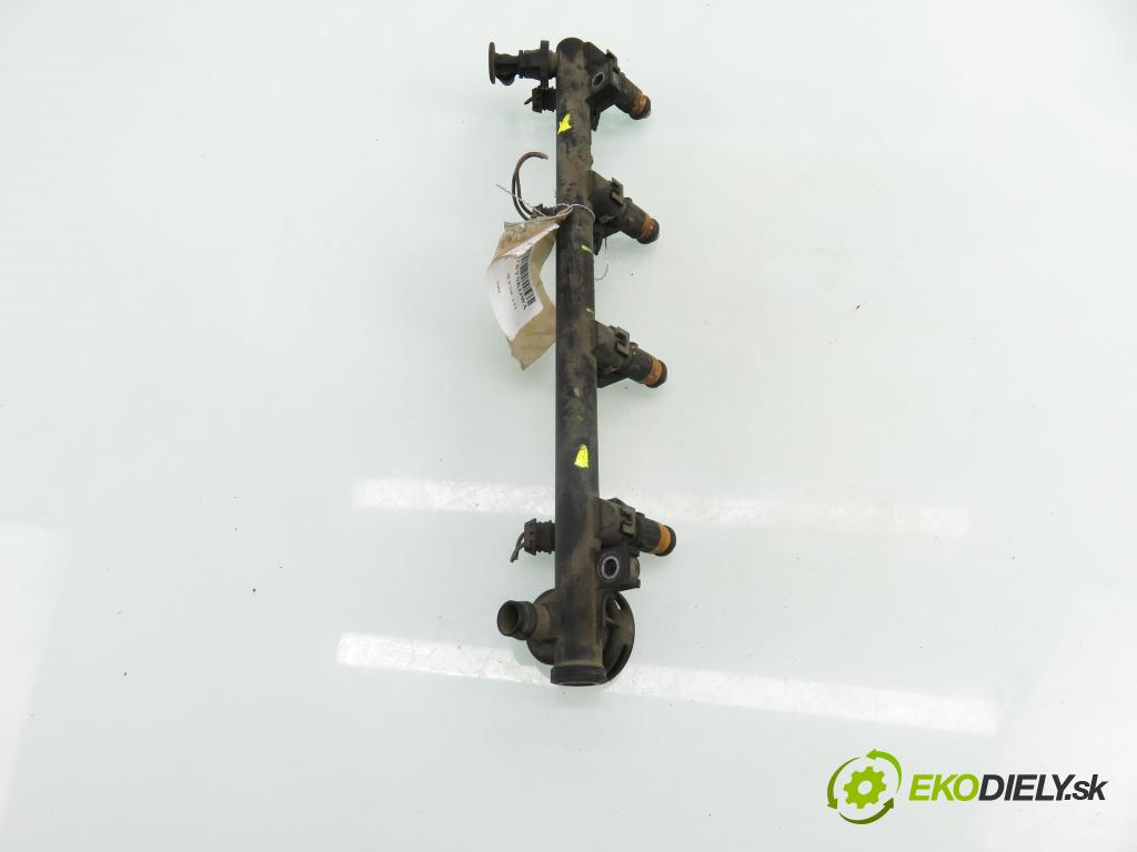 RENAULT SCENIC I (JA0/1_) MINIVAN 2001 79,00 1.6 - K4M 706 1598,00 Lišta vstrekovacia 7700112519 ; H029611 ; ITGM60 (Vstrekovacia lišta)
