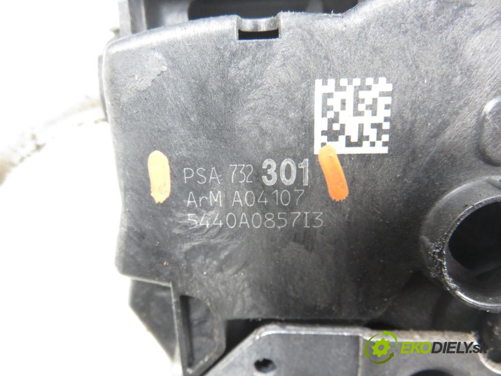 PEUGEOT 5008 (0U_, 0E_) VAN 2010 82,00 1.6 HDi - 112 9HR (DV6C) 1560,00 zámok PTE 732301