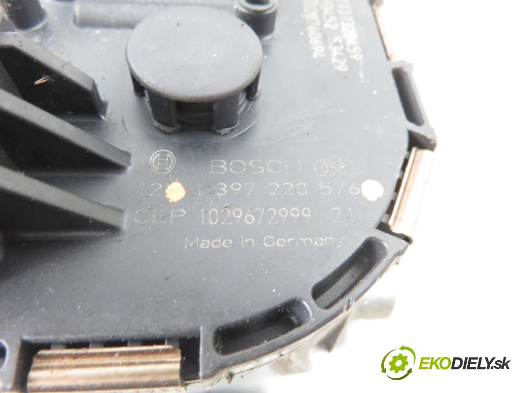 PEUGEOT 5008 (0U_, 0E_) VAN 2010 82,00 1.6 HDi - 9HR (DV6C) 1560,00 Motorček stieračov 3397021288 ; 1397220576 ; 9671062180