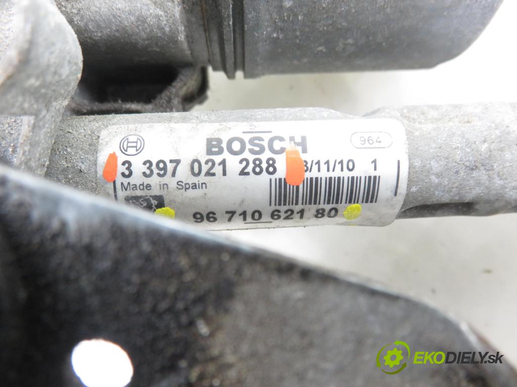 PEUGEOT 5008 (0U_, 0E_) VAN 2010 82,00 1.6 HDi - 9HR (DV6C) 1560,00 Motorček stieračov 3397021288 ; 1397220576 ; 9671062180