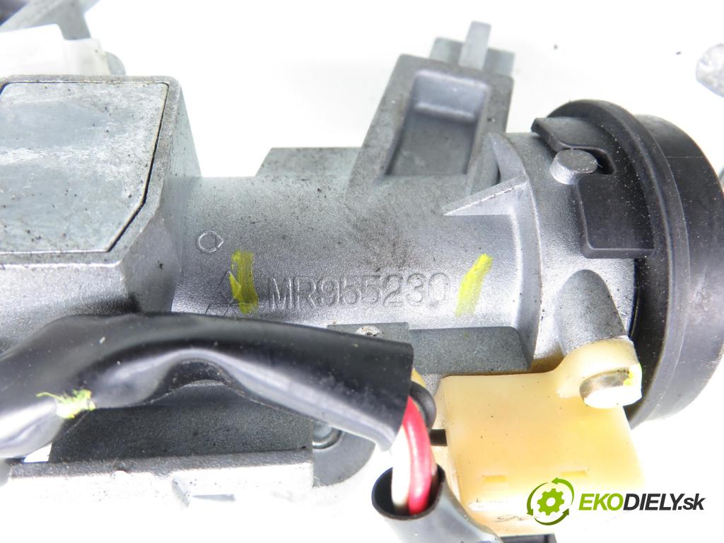 MITSUBISHI COLT VI (Z3_A, Z2_A) HB 2005 80,00 1.5 - 109 4A91 1499,00 spinačka / zámky MR955230