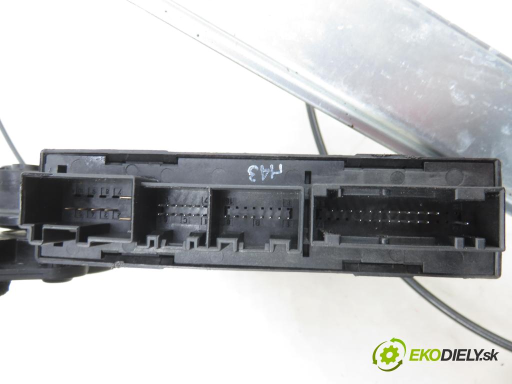 AUDI A4 (8E2, B6) SEDAN 2001 96,00 1.9 TDI - AWX 1896,00 mechanismus oken PPE 8E1959802B ; 5WK47006ABF