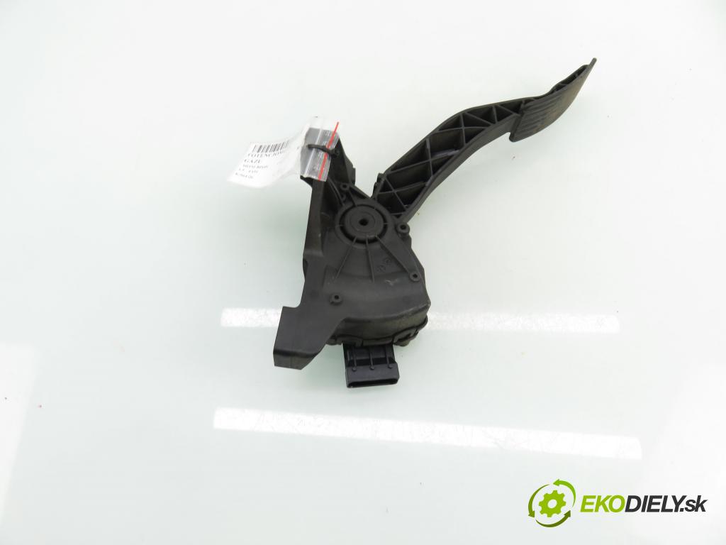 MITSUBISHI COLT VI (Z3_A, Z2_A) HB 2005 80,00 1.5 - 109 4A91 1499,00 potenciometr plynového pedálu MN125792 (Potenciometr plynového pedálu)