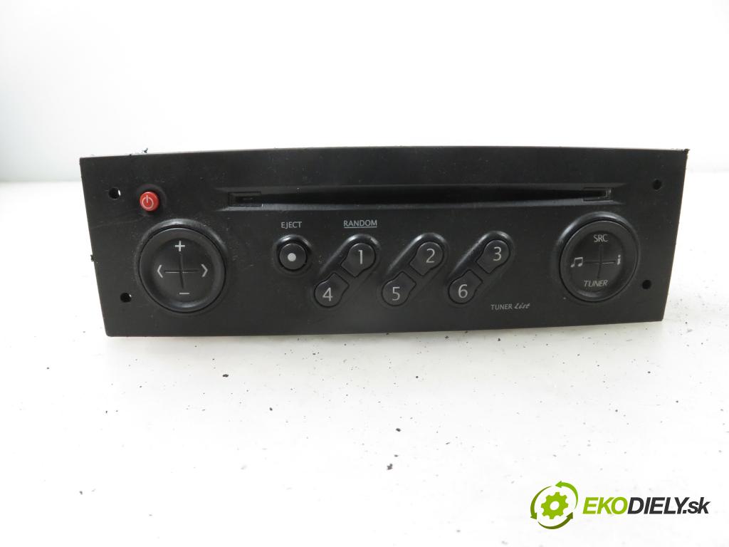 RENAULT SCENIC II (JM0/1_) MINIVAN 2003 88,00 1.9 dCi 120 - F9Q 812 1870,00 RADIO CD 8200300858