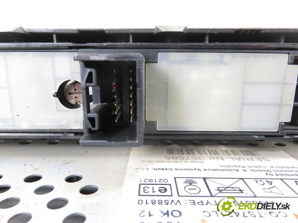 TOYOTA COROLLA Verso (ZER_, ZZE12_, R1_) MINIVAN 2005 85,00 2.0 D-4D (CUR10_) - 1CD-FTV 1995,00 RADIO CD 861200F010