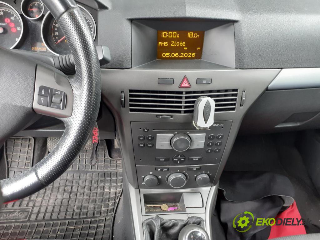 OPEL ASTRA H (A04) HB 2005 59,00 1.7 CDTI - Z 17 DTL 1686,00 RADIO CD 13113145 ; 13111165
